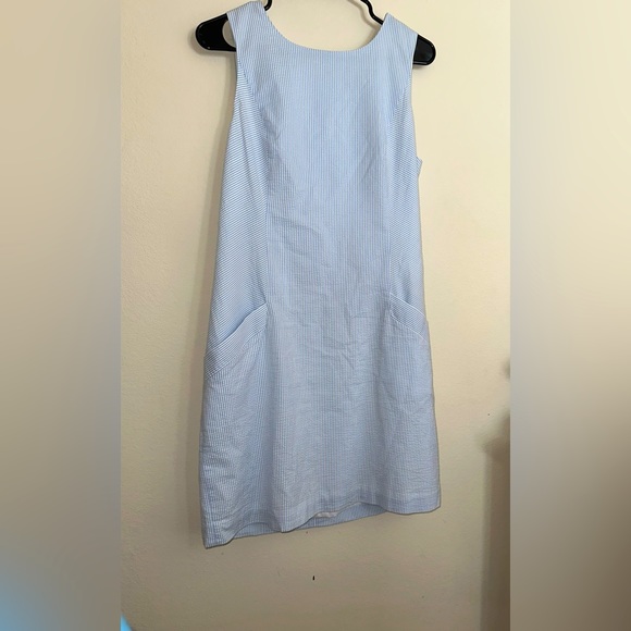 Southern Tide Dresses & Skirts - Southern tide preppy dress white blue striped dress with pockets sz 8
